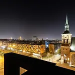 Exclusive With Parking, Air Conditioning And A Rooftop Terrace In The Centre Of By Renters Prestige * Gdańsk