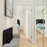 Exclusive With Parking, Air Conditioning And A Rooftop Terrace In The Centre Of By Renters Prestige * Gdańsk