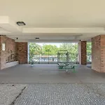 Exclusive With Parking, Air Conditioning And A Rooftop Terrace In The Centre Of By Renters Prestige Appartement
