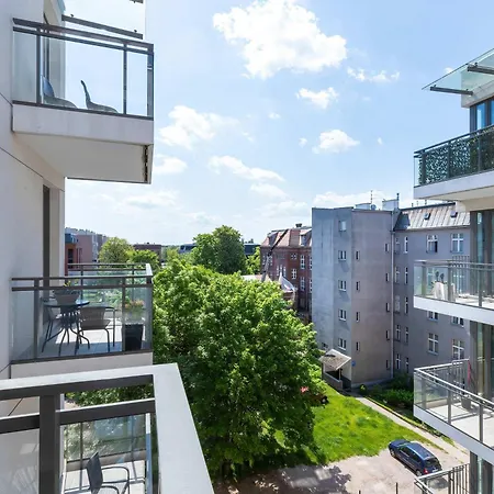 شقة Exclusive With Parking, Air Conditioning And A Rooftop Terrace In The Centre Of By Renters Prestige