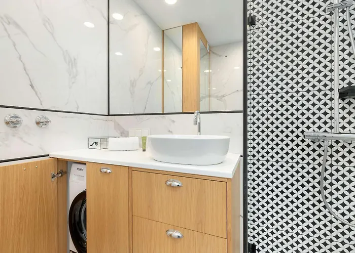 Lägenhet Exclusive With Parking, Air Conditioning And A Rooftop Terrace In The Centre Of By Renters Prestige *