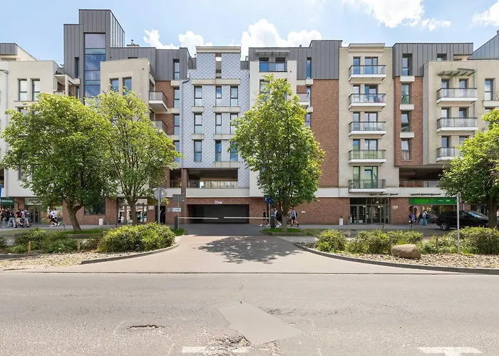 Appartement Exclusive With Parking, Air Conditioning And A Rooftop Terrace In The Centre Of By Renters Prestige