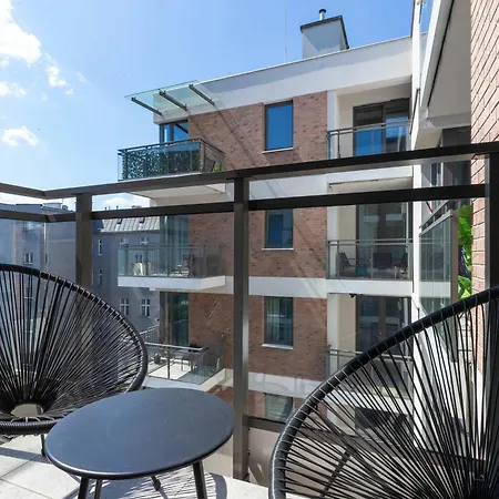 Exclusive With Parking, Air Conditioning And A Rooftop Terrace In The Centre Of By Renters Prestige グダニスク