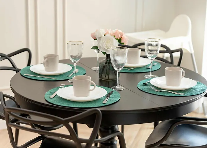 Exclusive With Parking, Air Conditioning And A Rooftop Terrace In The Centre Of By Renters Prestige